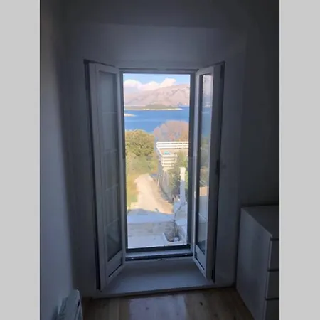 ヴィラ House Zemina ルンバルダ