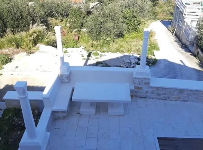 House Zemina Lumbarda